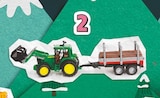 Tracteur John Deere avec chargeur et remorque - Intermarché Super à Rennes Tracteur John Deere avec chargeur et remorque en promo chez Intermarché Super Rennes à 18,67 €