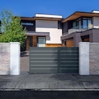 Portail coulissant Marcq aluminium gris RAL 7016 l.3604 x H.1648 cm 4ALU en promo chez Castorama Le Havre à 719,20 €