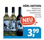 Getränke Hörl Siegenburg - Riesling trocken Angebot im Prospekt Riesling trocken bei Getränke Hörl im Siegenburg Prospekt für 3,99 €