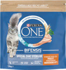 Croquettes pour chat adulte stérilisé poulet Bifensis - PURINA ONE - Monoprix Croquettes pour chat adulte stérilisé poulet Bifensis - PURINA ONE à 7,57 € dans le catalogue Monoprix