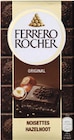 Tablette de chocolat au lait noisettes - Ferrero Rocher dans le catalogue Monoprix