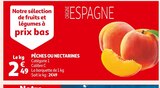Promo PÊCHES OU NECTARINES à 2,49 € dans le catalogue Auchan Supermarché à Super Besse