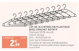 Lot de 10 cintres en plastique avec crochet rotatif dans le catalogue Intermarché Hyper