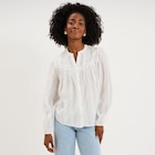 Blouse droite col tunisien coton blanc femme en promo chez La Halle Blouse droite col tunisien coton blanc femme dans le catalogue La Halle