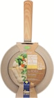 Poêle manche imitation bois - Intermarché Super à Lille Poêle manche imitation bois en promo chez Intermarché Super Lille à 7,99 €