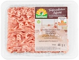 Aktuelle Fleisch Angebote bei REWE in Neuss Aktuelles Frisches Hähnchen-Hackfleisch Angebot bei REWE in Neuss ab 3,49 €