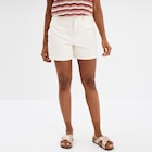 Short mom 5 poches coton ecru femme - La Halle Short mom 5 poches coton ecru femme à 13,99 € dans le catalogue La Halle