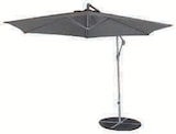 Parasol excentré rond 3m ou carré 2,5x2,5m en promo chez Super U Villeurbanne à 59,99 €