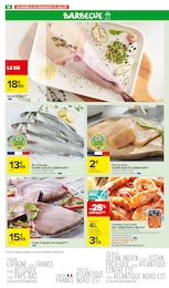 Offre Crevettes cuites dans le catalogue Carrefour Market du moment à la page 18