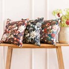 Sofakissen im Segmüller Prospekt Kissenhülle 'Floral' im aktuellen Segmüller Prospekt für 2,99 €