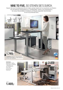 Kleiderschrank im Opti-Wohnwelt Prospekt "Büro & Schule" mit 30 Seiten (Würzburg)