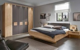 Schlafzimmer Bianco-Eiche-Nachbildung bei Möbel Mahler Siebenlehn im Großschirma Prospekt für 993,00 €