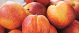 Promo Nectarine Blanche et/ou Jaune à 2,59 € dans le catalogue Intermarché Express à Fontainebleau