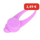 Promo AniOne Clignotant en silicone violet à 2,49 € dans le catalogue Maxi Zoo à Corbeil-Essonnes