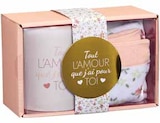 Coffret cadeau mug et chaussettes femme en promo chez Intermarché Coffret cadeau mug et chaussettes femme dans le catalogue Intermarché