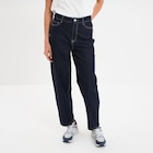 La Halle Saint-Egrève - Promo Jean balloon taille haute cropped coton denim brut femme Promo Jean balloon taille haute cropped coton denim brut femme à 25,99 € dans le catalogue La Halle à Saint-Egrève