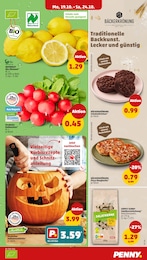 Pizza im Penny Prospekt "Wer günstig will, muss Penny." auf Seite 3