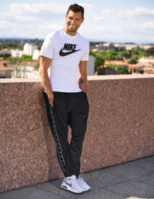 T-shirt - Sport 2000 à Aulnay-sous-Bois T-shirt en promo chez Sport 2000 Aulnay-sous-Bois à 25,00 €
