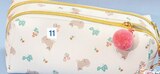 Trousse double compartiment en promo chez Monoprix Margaret pn Trousse double compartiment dans le catalogue Monoprix Margaret pn