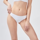 String microfibre sans coutures blanc femme à La Halle dans La Taillée