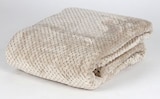 Kuscheldecke für 7,77 € bei Thomas Philipps im Angebot Kuscheldecke im aktuellen Thomas Philipps Prospekt