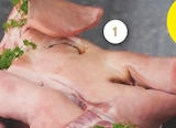 Lot de 2 pieds de porc + demi-tête de porc sans langue à Intermarché dans Laveyron