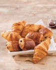 2 Croissants + 2 Pains au Chocolat - U en promo chez Hyper U Saintes à 2,20 €