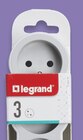 Multiprise extraplate 3 prises 2 pôles + terre - Legrand en promo chez Mr.Bricolage Multiprise extraplate 3 prises 2 pôles + terre - Legrand dans le catalogue Mr.Bricolage