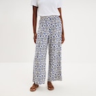 Pantalon large fluide taille élastiquée ecru femme - La Halle Pantalon large fluide taille élastiquée ecru femme à 19,99 € dans le catalogue La Halle