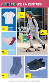 Chaussures en promo dans le catalogue Carrefour à la page 33