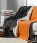 Plaid réversible en promo chez Möbel Martin Metz à 19,99 €