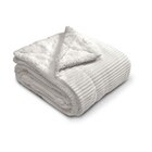 Casa Nova Decke Carola creme bei Möbel Martin im Prospekt  für 22,99 €