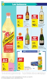 Offre Champagne dans le catalogue Carrefour Market du moment à la page 12