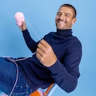 Pull avec col roulé bleu marine homme en promo chez La Halle Pull avec col roulé bleu marine homme dans le catalogue La Halle