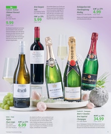 Rotkäppchen Sekt im famila Nordost Prospekt "Hier schmeckt Ostern!" mit 12 Seiten (Falkensee)