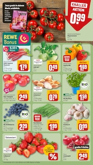 Erdbeeren im aktuellen REWE Prospekt (Moers) Erdbeeren im REWE Prospekt "Dein Markt" mit 32 Seiten (Moers)