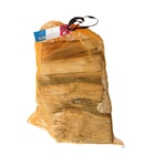 Bûches de chauffage 30 cm en promo chez Carrefour Market Bûches de chauffage 30 cm dans le catalogue Carrefour Market