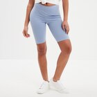 Legging court cycliste ajusté bleu clair femme - LH en promo chez La Halle Legging court cycliste ajusté bleu clair femme - LH dans le catalogue La Halle