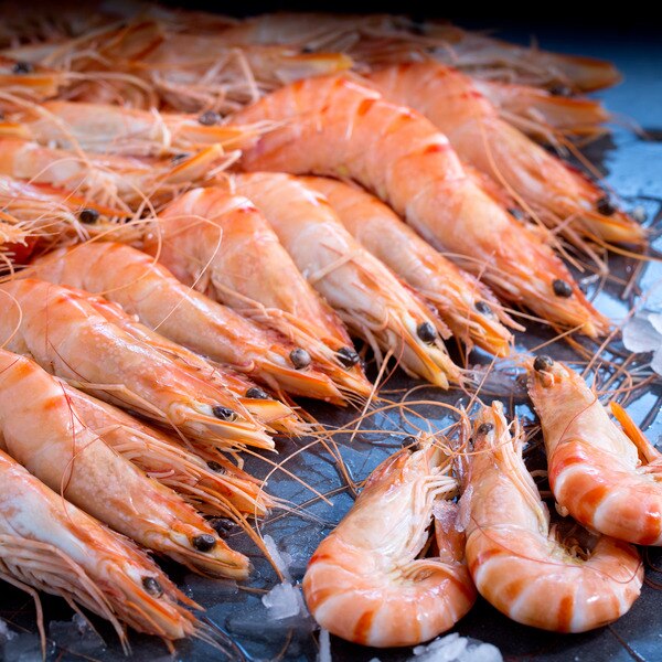 Queues de crevettes natures décortiquées CARREFOUR LE MARCHE