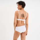 Promo Soutien-gorge push-up triangle blanc femme à 7,69 € dans le catalogue La Halle à Haguenau