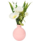 Fleurs artificielles dans un vase Willow & Bloom - Action à 2,39 € dans le catalogue Action