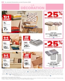 Offre Chaise dans le catalogue Carrefour du moment à la page 16