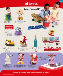 Weihnachtsdeko im Smyths Toys Prospekt "Toys Superstores" mit 340 Seiten (Mönchengladbach)