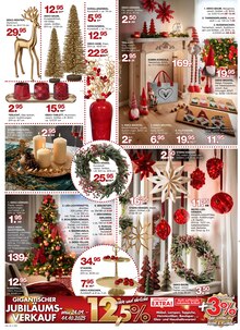 Weihnachtsbaum im Möbel Wanninger Prospekt "wir feiern 25 JAHRE" mit 32 Seiten (Straubing)