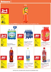 Eau Minérale Angebote im Prospekt "PRODUITS LAITIERS & VÉGÉTAUX !" von Carrefour auf Seite 40