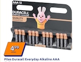 Promo Piles Duracell Everyday Alkaline AAA à 4,99 € dans le catalogue Action à Podensac