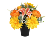 Composition dahlias, lys et pivoines en promo chez Maxi Bazar Composition dahlias, lys et pivoines dans le catalogue Maxi Bazar