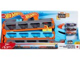 2-in-1 Rennbahn-Transporter inkl. 3 Spielzeugautos Spielset im MediaMarkt Saturn Prospekt 2-in-1 Rennbahn-Transporter inkl. 3 Spielzeugautos Spielset von HOT WHEELS im aktuellen MediaMarkt Saturn Prospekt für 29,99 €