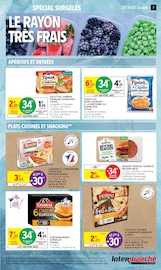 Promos Pizza surgelée dans le catalogue "50% REMBOURSÉS EN BONS D'ACHAT SUR TOUT LE RAYON ENTRETIEN" de Intermarché à la page 7