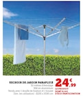 Sechoir de jardin parapluie dans le catalogue Hyper U